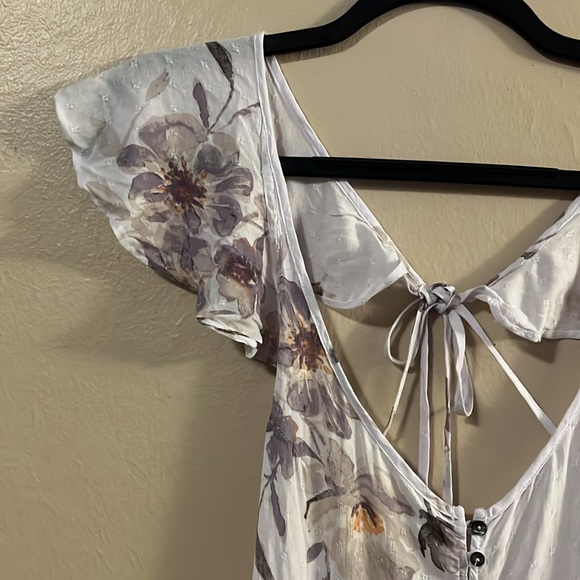 NWT Urban Outfitters Lavender Floral Ruffle Sleeve Tie Back Sheer Romper S - Picture 2 of 16